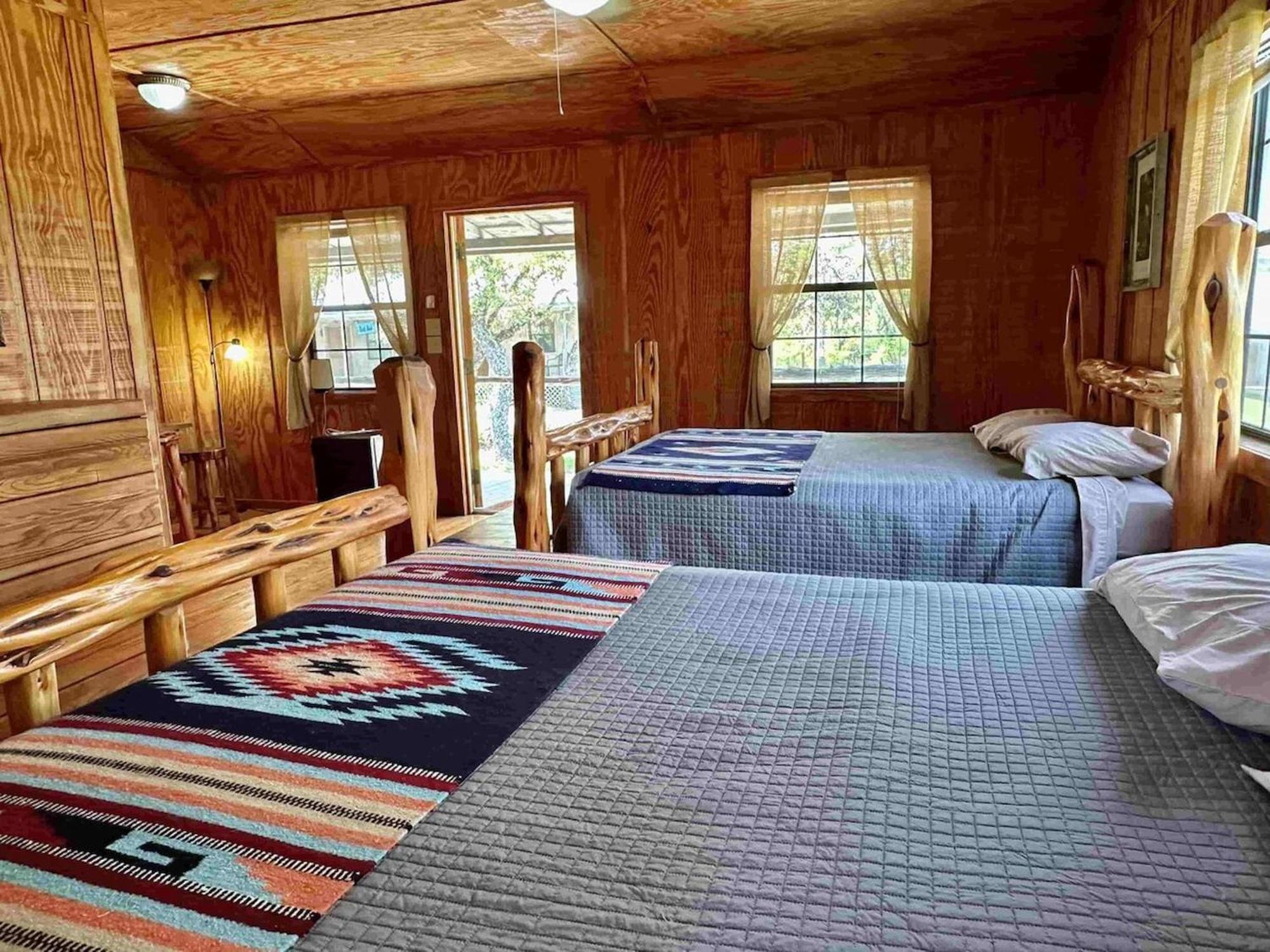 Crc Ranch Retreat Hotel Bandera megye Szoba fotó